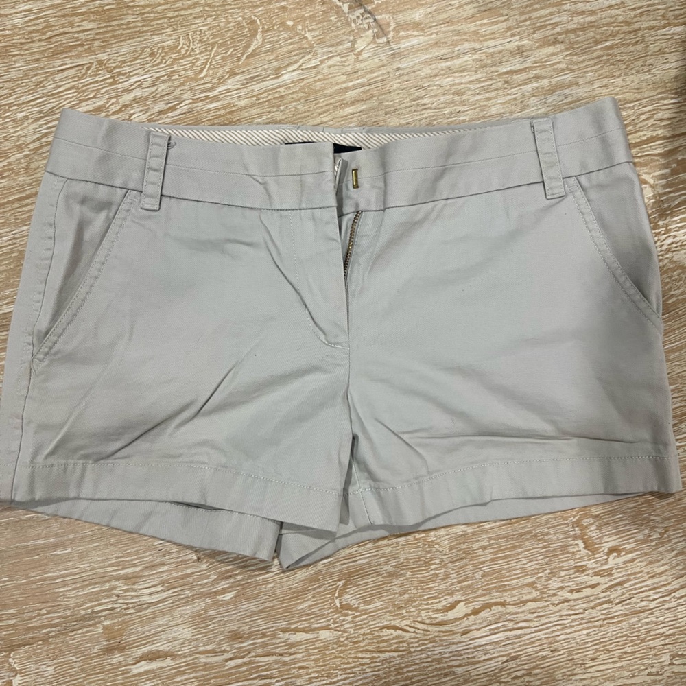 J. Crew 3” Chino Short - light khaki size 6